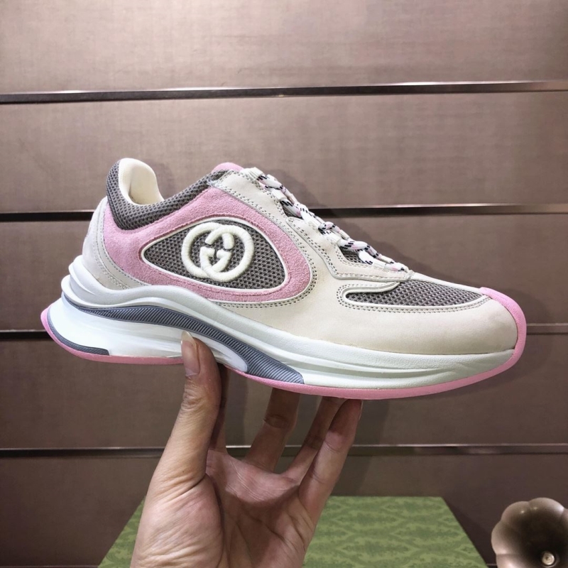 G*u*i casual shoes